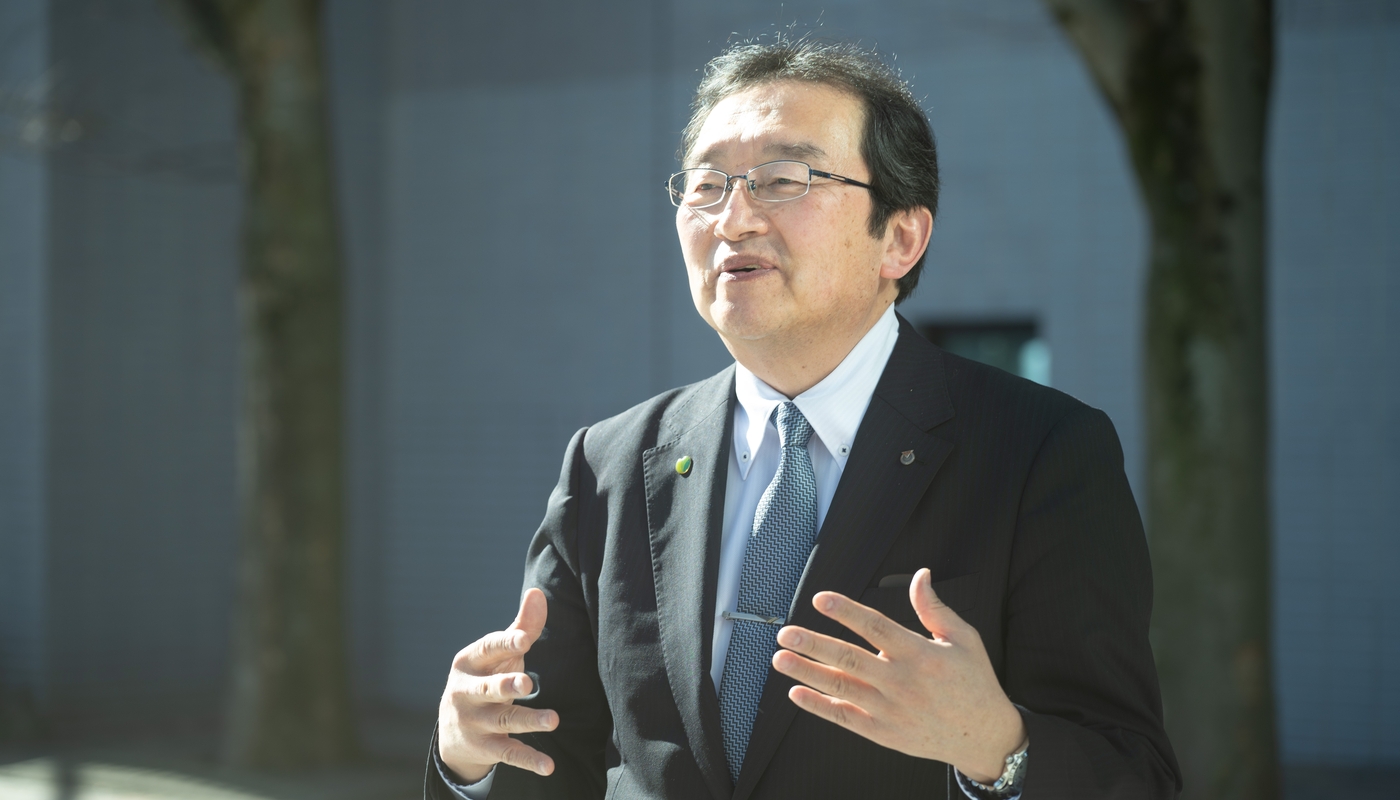 「人生のいろんなシーンに寄り添える観光地になるためには、地域全体で経営していく姿勢が大切です」と熊谷さんの写真。